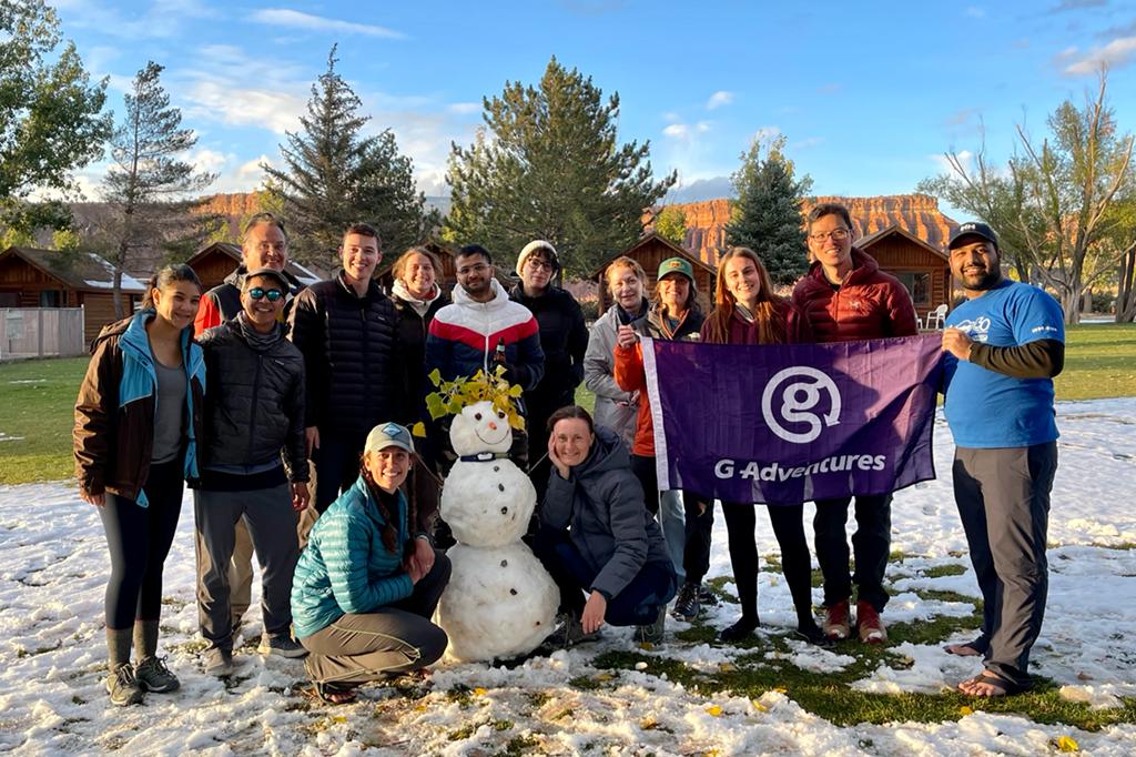 Group hiking tour in Utah