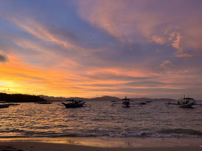 Sunset in Port Barton