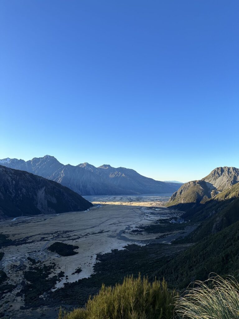 Hiking views in Mount Cook