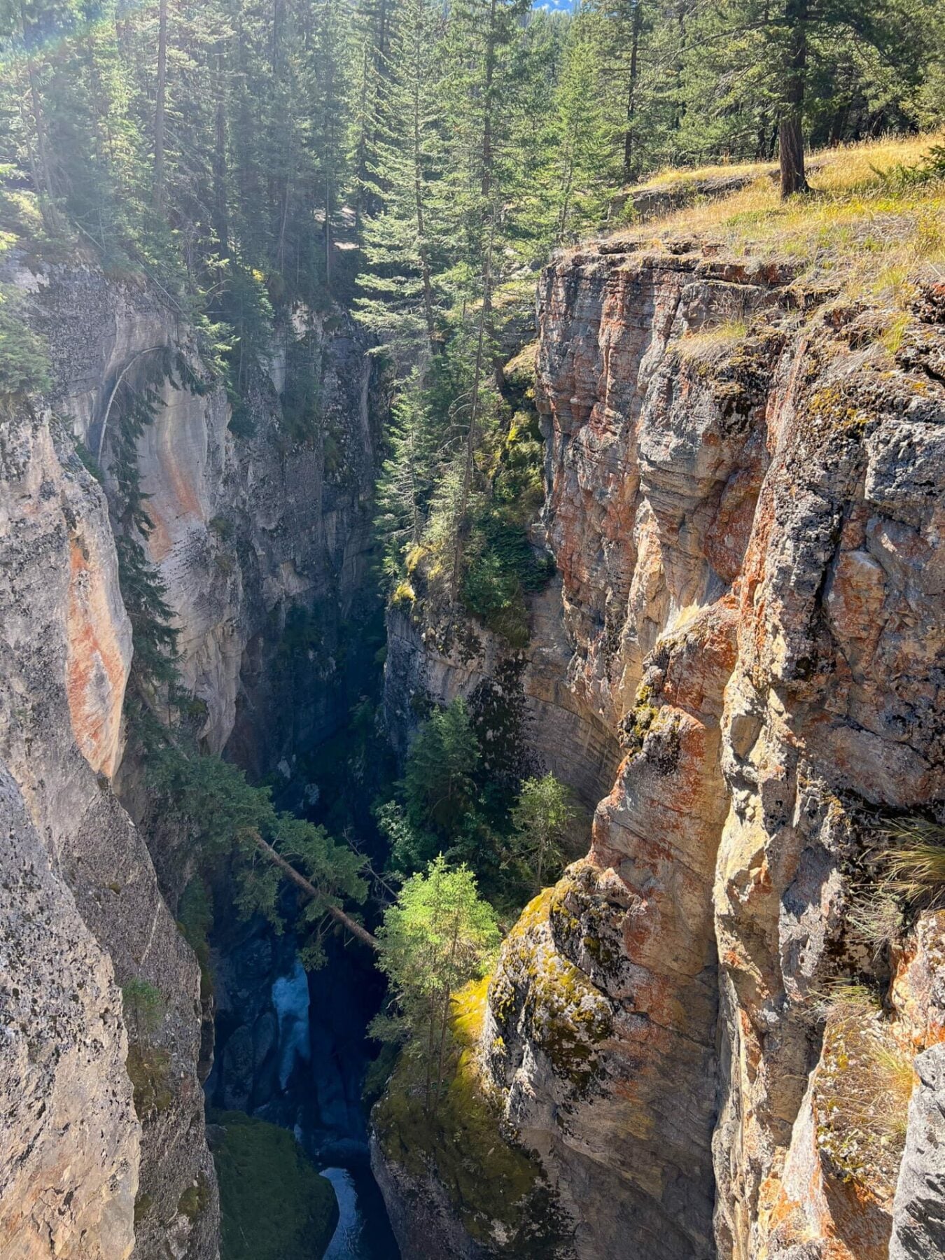 17 Epic Things to Do in Canada's Jasper National Park 5 Maligne Canyon is a great place to explore in Jasper