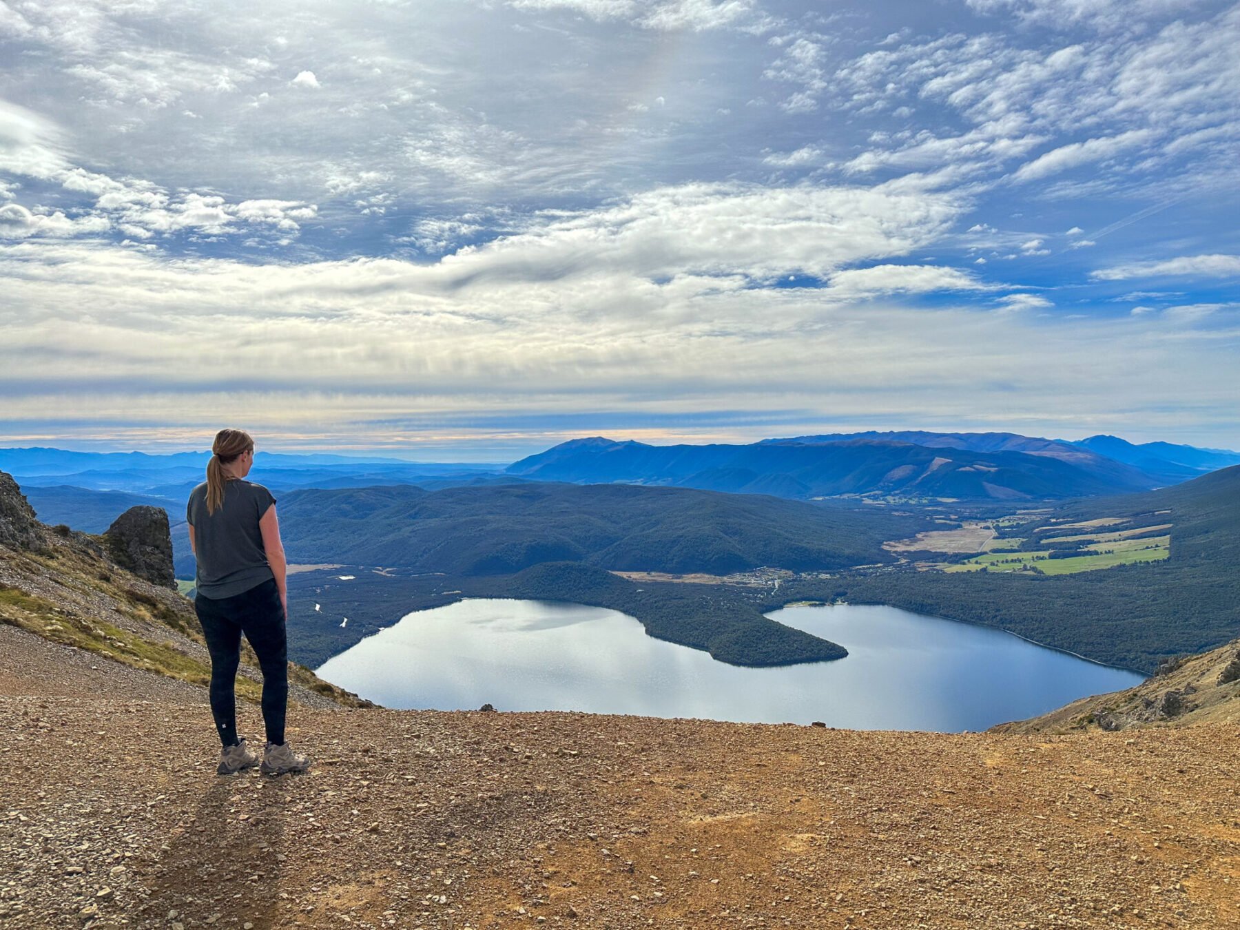 30 Best Places to Visit on New Zealand's South Island 22 Saint Arnaud Circuit in Nelson Lakes