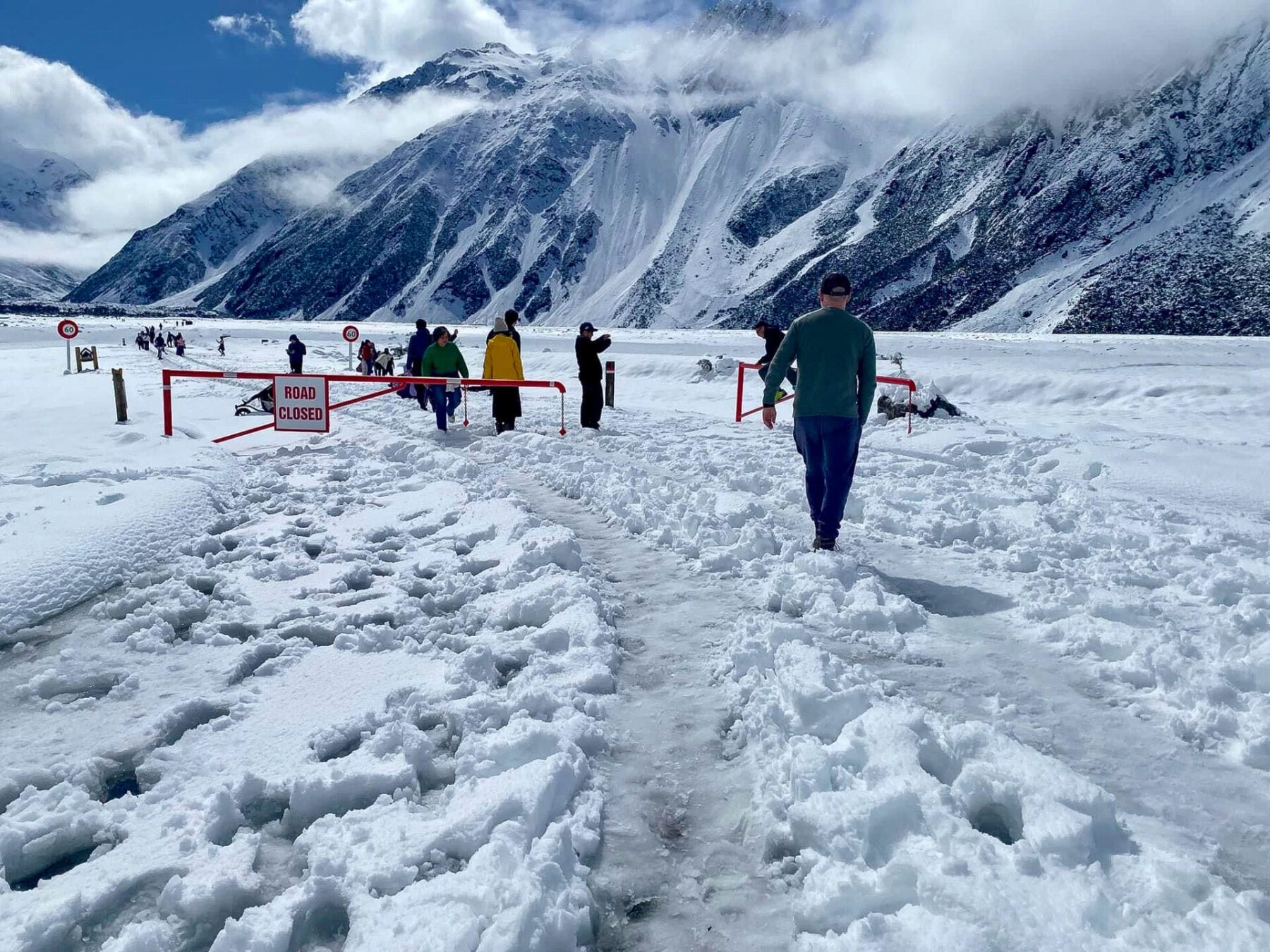 Mount Cook and Hooker Valley in the snow