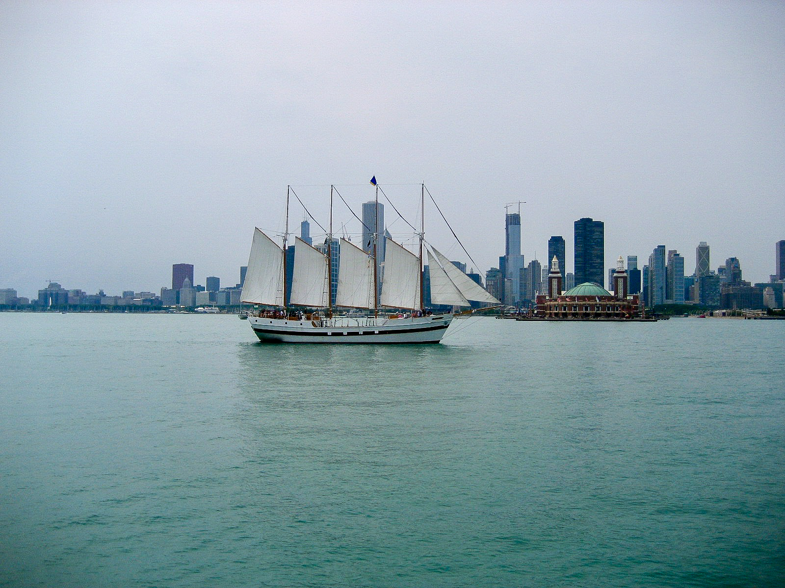 The Windy Ship in Chicago