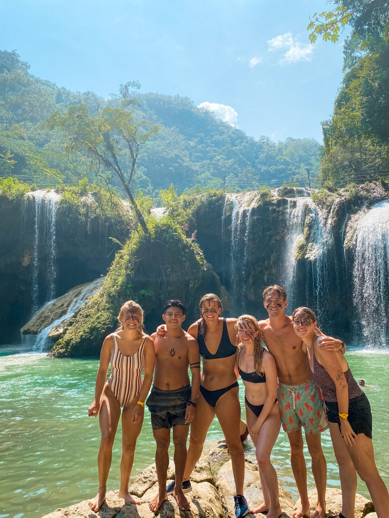 How to meet friends as a solo traveller in Guatemala