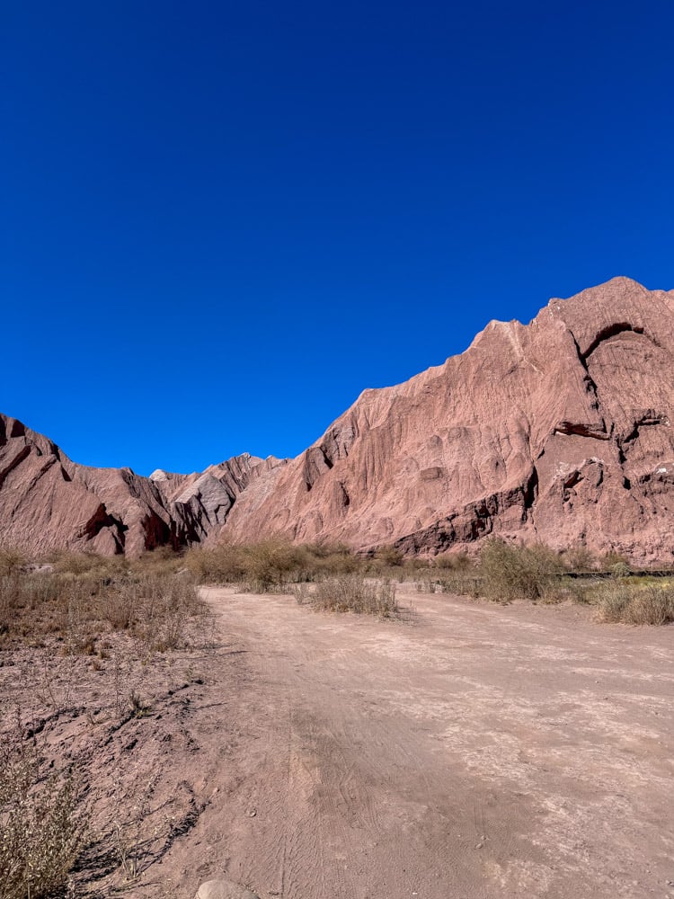 Cycling to The Devil's Throat in the Atacama Desert (2025) 10 The dirt path to The Devil's Throat is relatively easy to cycle
