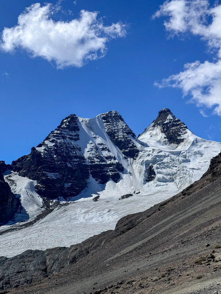 La Paz is surrounded by incredible scenery