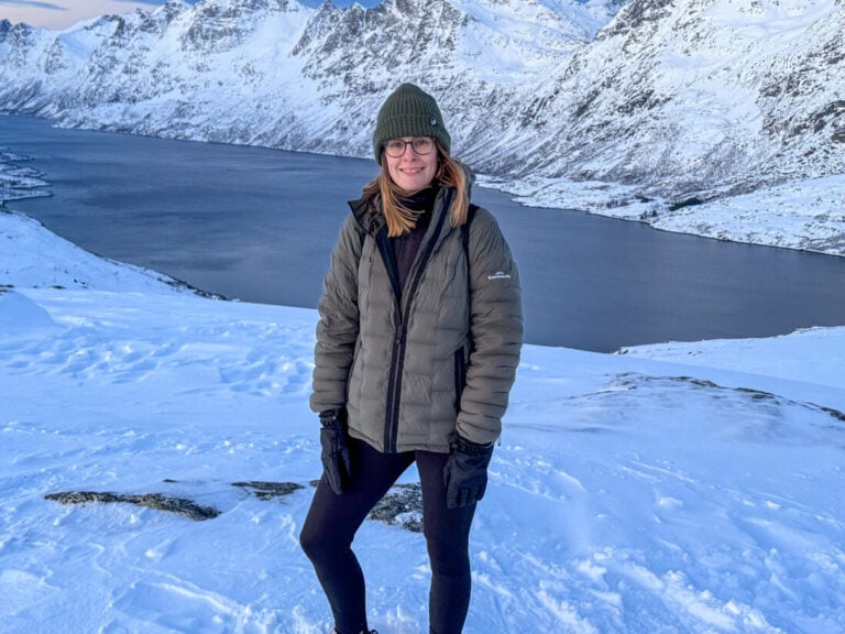 How to snowshoe in Tromso